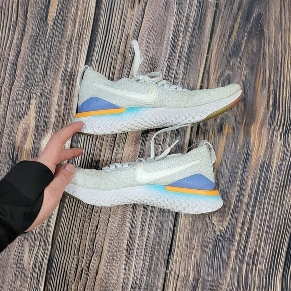 Women's Size 8 Nike Epic React Flyknit 2 Dream it, Do it W - Picture 2 of 6